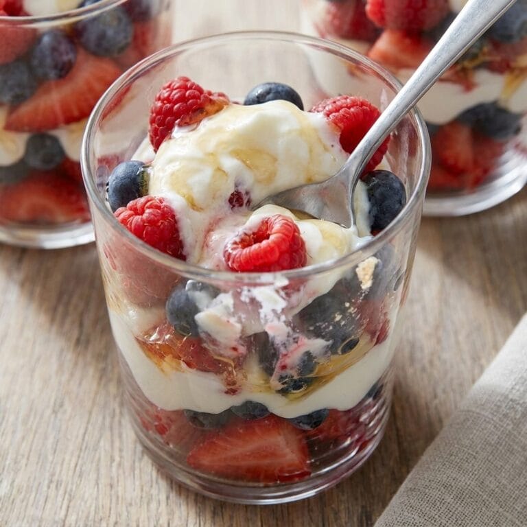 Quick & Easy Patriotic Berry Parfaits